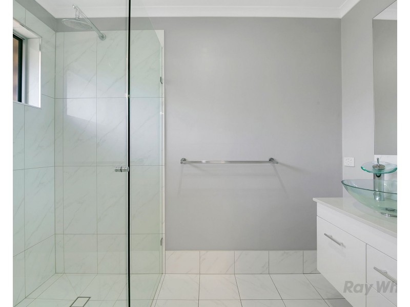 20 Hanover Street, Macgregor QLD 4109