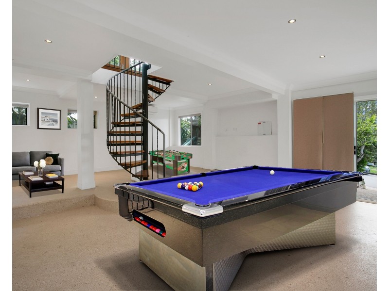 7 Amoria Street, Mansfield QLD 4122