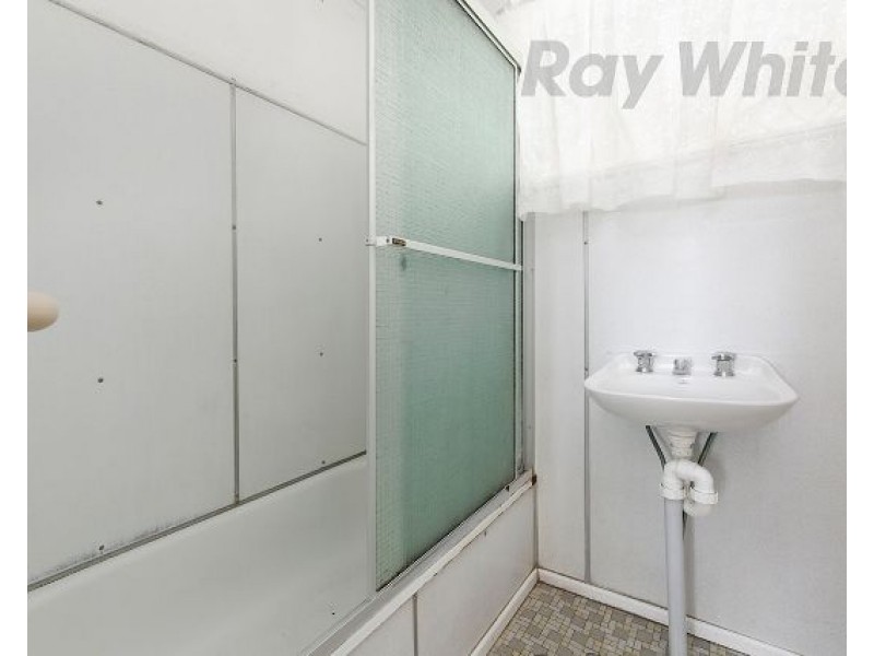 124 Nyleta Street, Coopers Plains QLD 4108