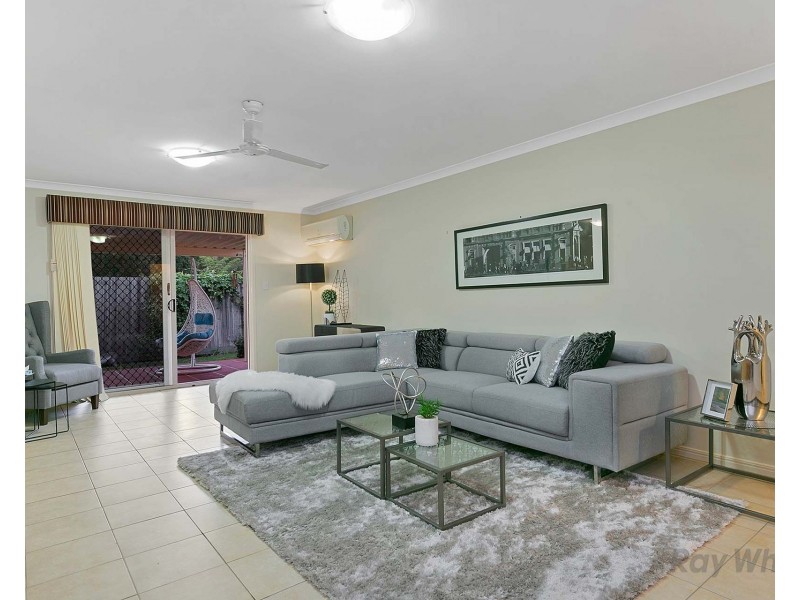 5 Innes Close, Parkinson QLD 4115