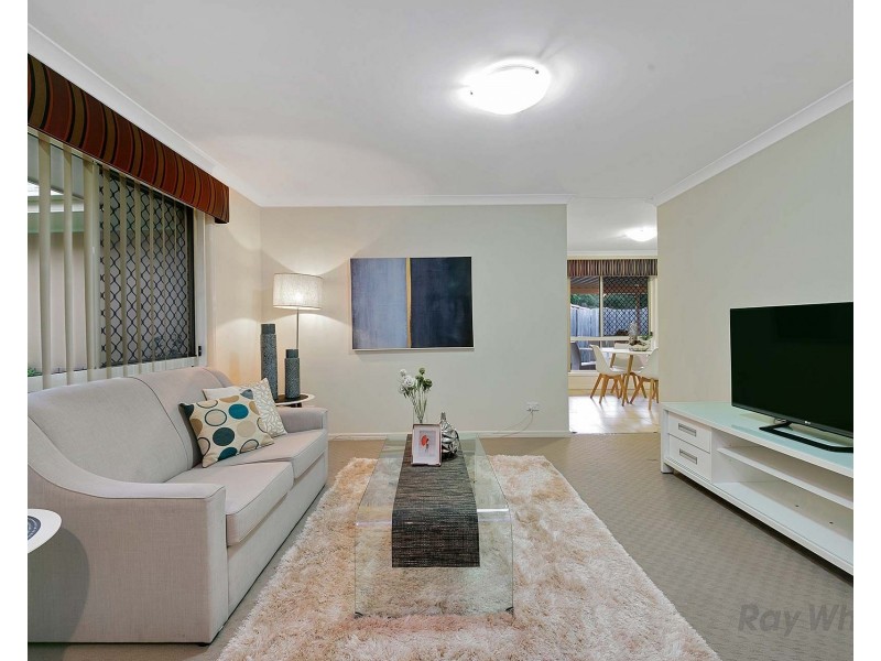 5 Innes Close, Parkinson QLD 4115