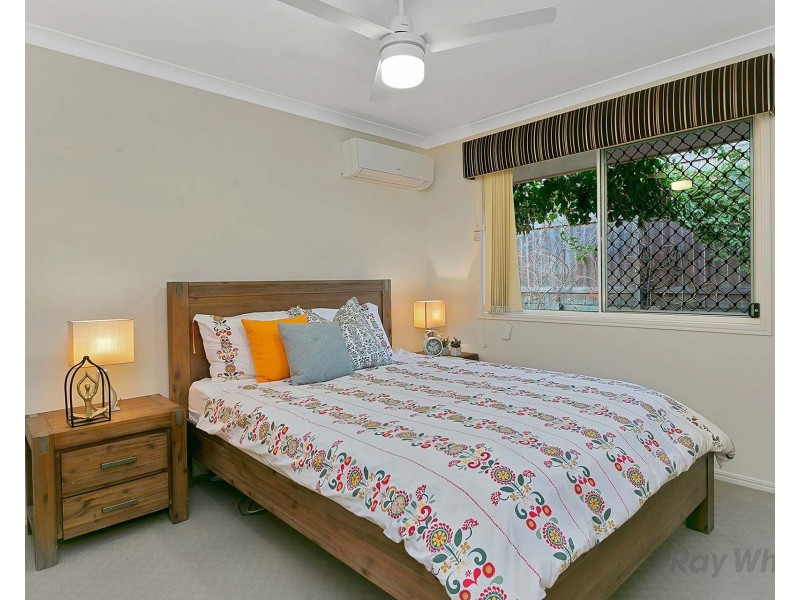 5 Innes Close, Parkinson QLD 4115