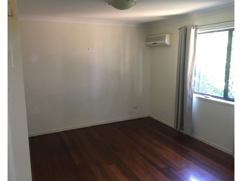 11 TROOD Street, Macgregor QLD 4109