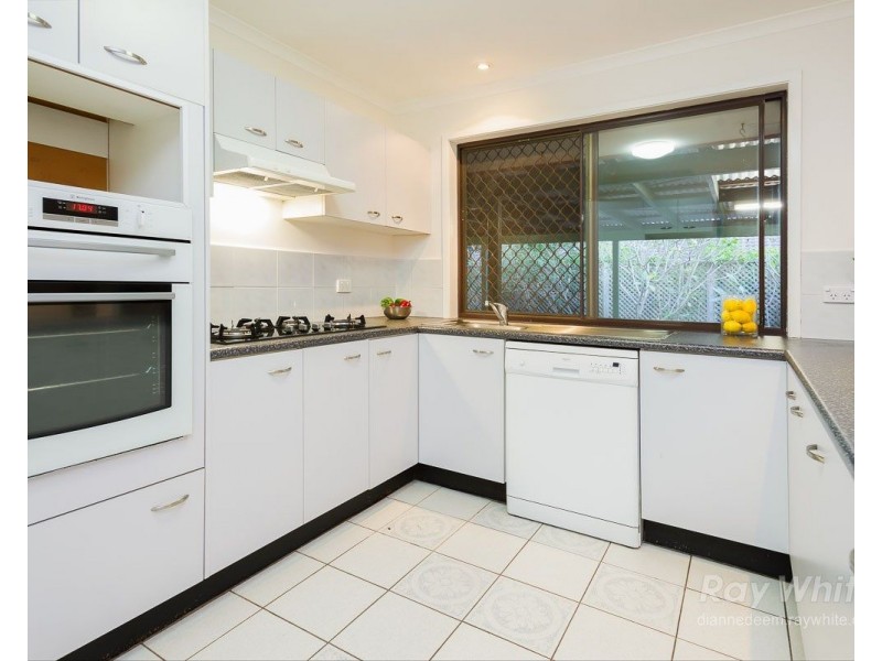 120 Goorari Street, Eight Mile Plains QLD 4113