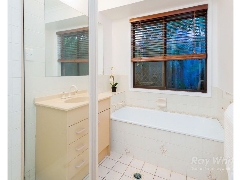 120 Goorari Street, Eight Mile Plains QLD 4113