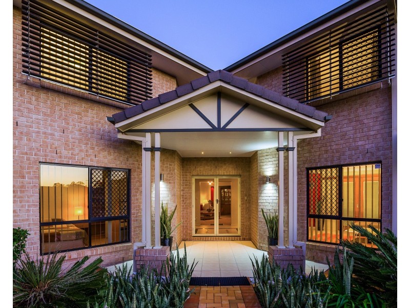 3 Picardie Close, Mansfield QLD 4122