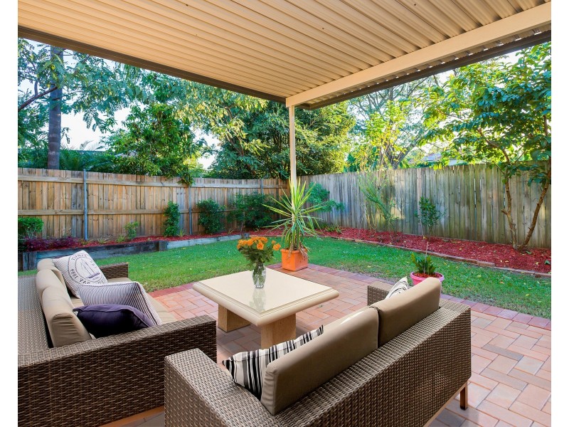 3 Picardie Close, Mansfield QLD 4122