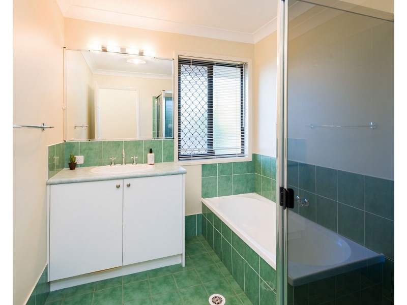 3 Picardie Close, Mansfield QLD 4122