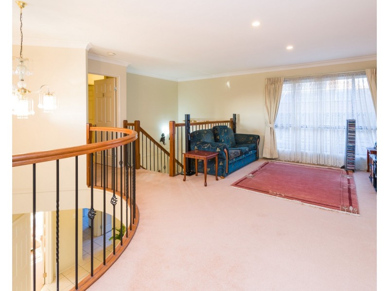 3 Picardie Close, Mansfield QLD 4122