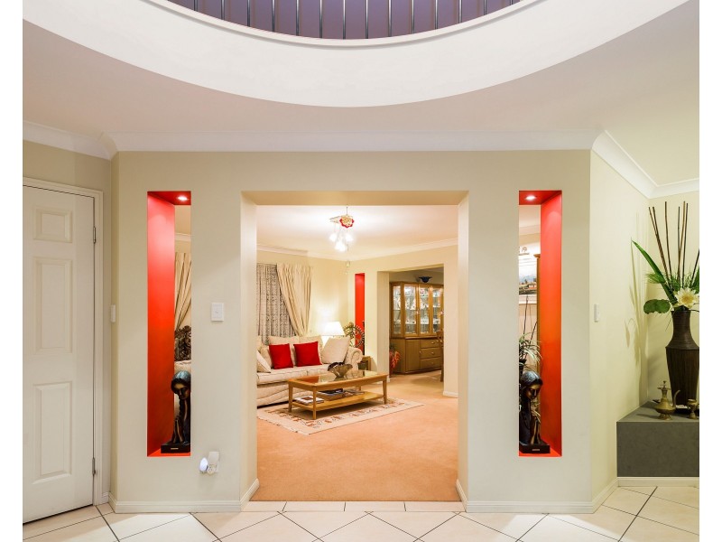 3 Picardie Close, Mansfield QLD 4122