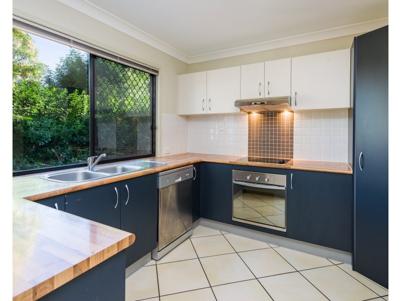 27/12 Mailey Street, Mansfield QLD 4122