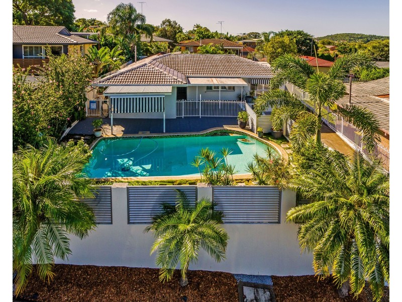 22 Bluebell Street, Mansfield QLD 4122