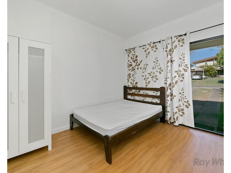 15 Hinton Street, Runcorn QLD 4113