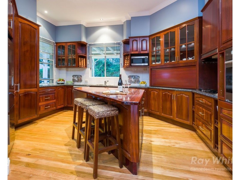 38 Maisie Place, Eight Mile Plains QLD 4113