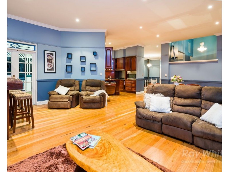 38 Maisie Place, Eight Mile Plains QLD 4113