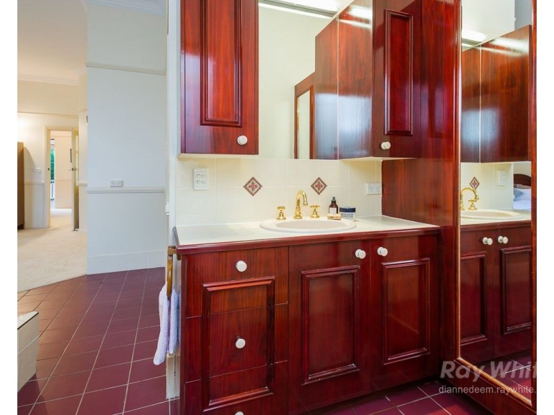 38 Maisie Place, Eight Mile Plains QLD 4113