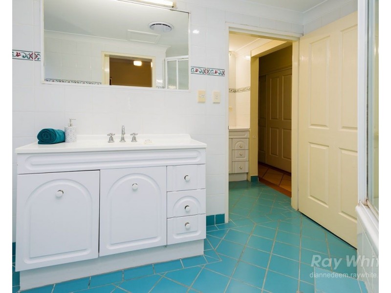 38 Maisie Place, Eight Mile Plains QLD 4113