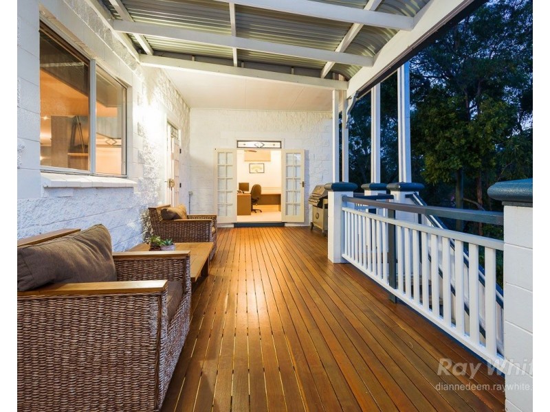 38 Maisie Place, Eight Mile Plains QLD 4113