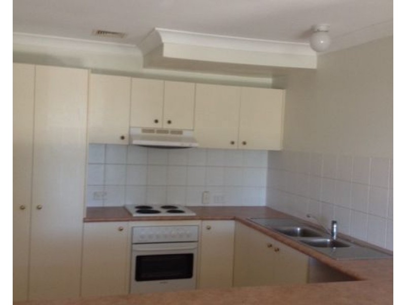 2/37 CRESSIDA Street, Sunnybank Hills QLD 4109