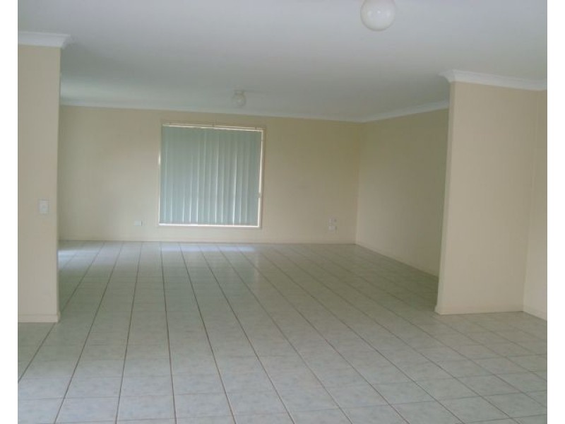 5 MEGAN Court, Sunnybank Hills QLD 4109