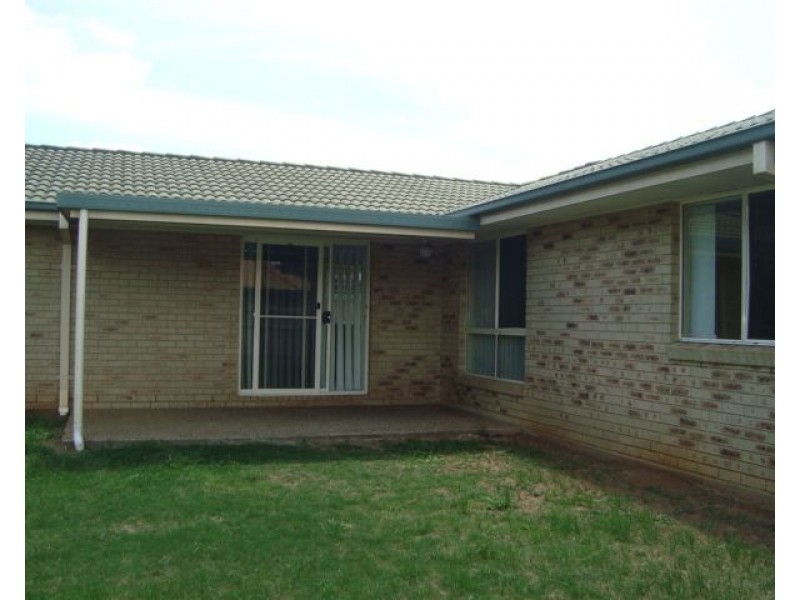 5 MEGAN Court, Sunnybank Hills QLD 4109