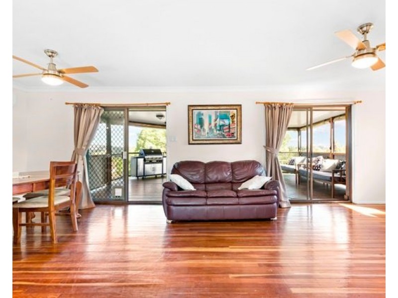 571 Mount Gravatt Capalaba Road, Wishart QLD 4122