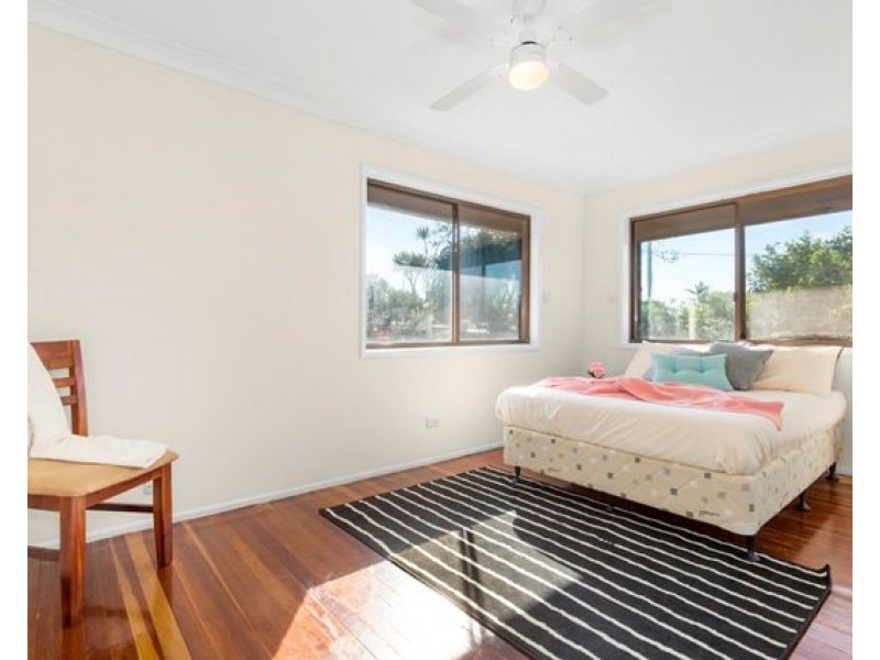 571 Mount Gravatt Capalaba Road, Wishart QLD 4122