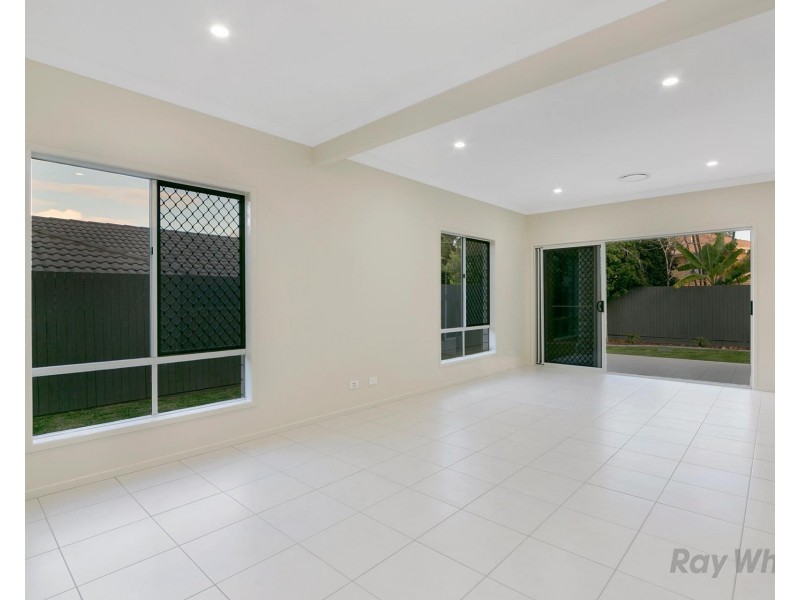 16 Chester Road, Eight Mile Plains QLD 4113