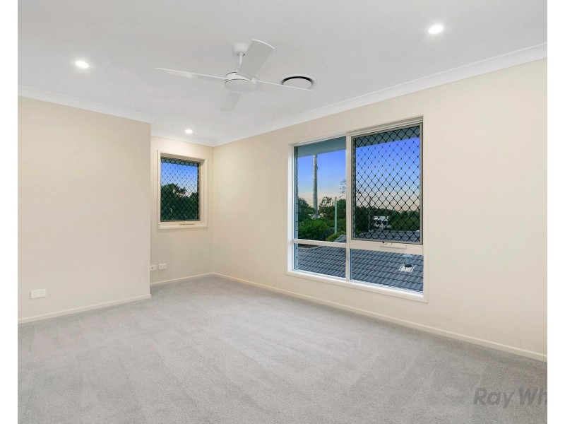 16 Chester Road, Eight Mile Plains QLD 4113