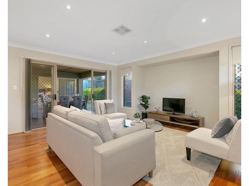 16 Trevi Close, Eight Mile Plains QLD 4113