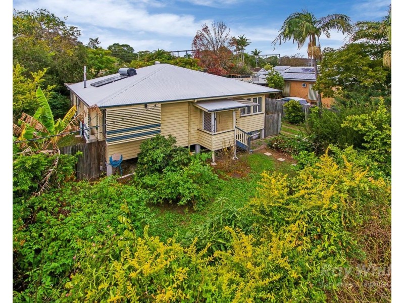 48 Bovey Street, Coopers Plains QLD 4108