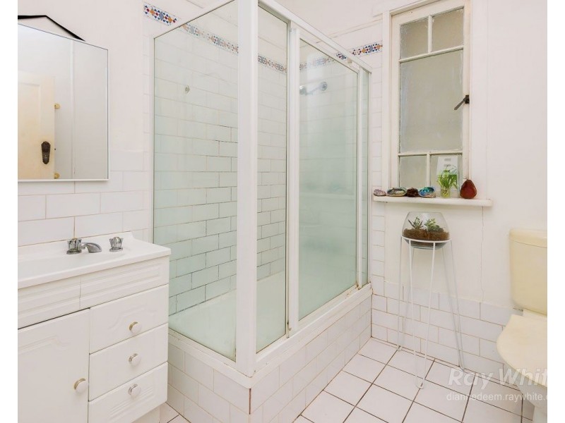 48 Bovey Street, Coopers Plains QLD 4108