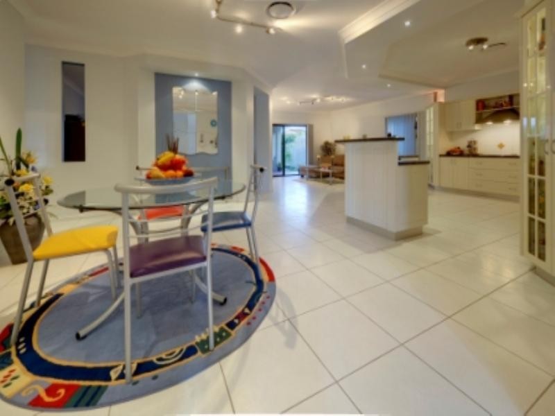 53 The Parkway, Stretton QLD 4116