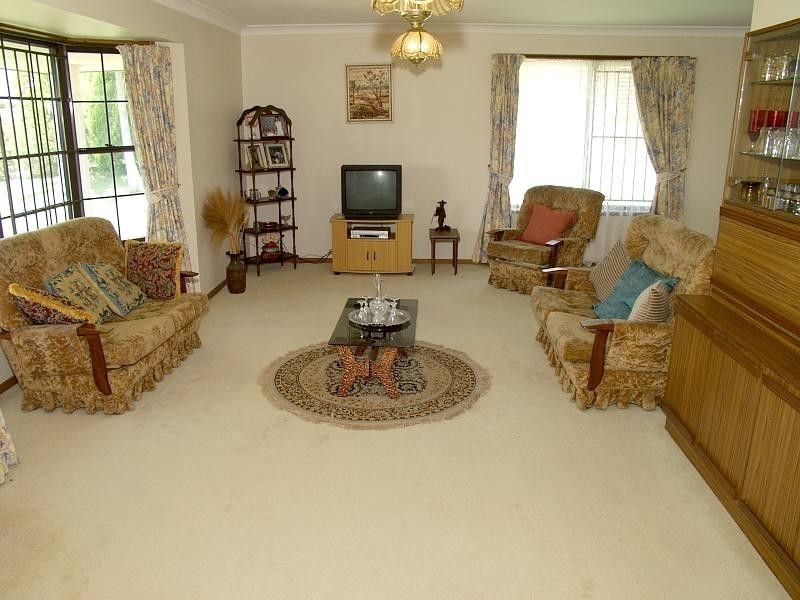 64 Malbon Street, Eight Mile Plains QLD 4113