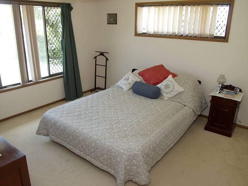 64 Malbon Street, Eight Mile Plains QLD 4113