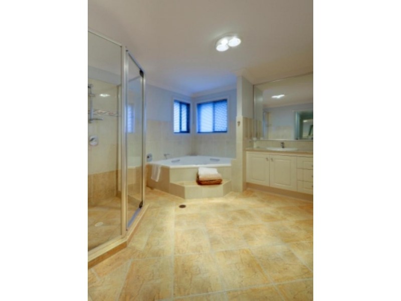 53 The Parkway, Stretton QLD 4116