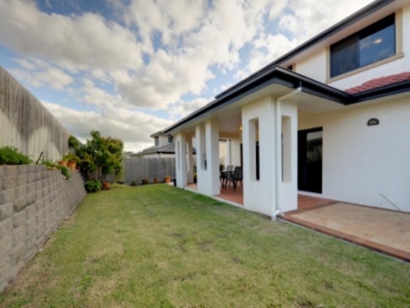 53 The Parkway, Stretton QLD 4116