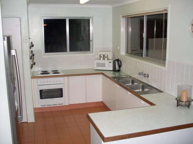 12 Merchant Court, Springwood QLD 4127
