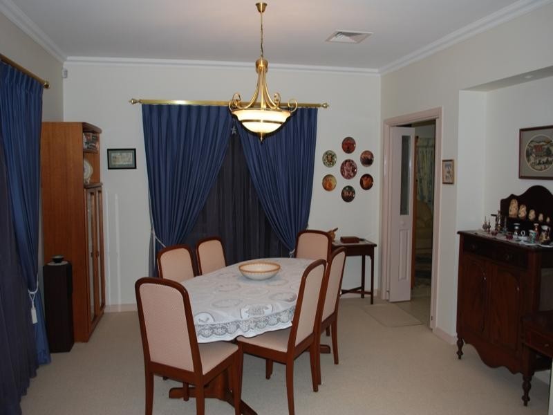 8 Leelaben Place, Eight Mile Plains QLD 4113