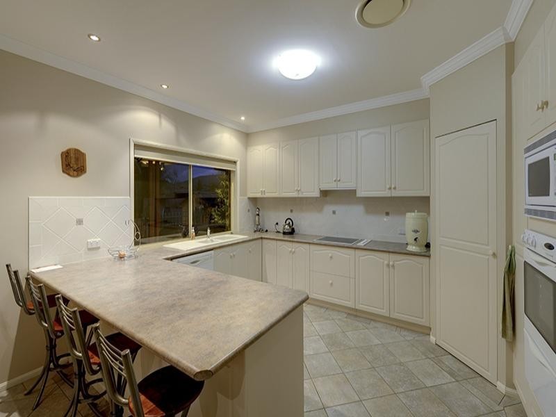 12 Overlord Place, Kuraby QLD 4112