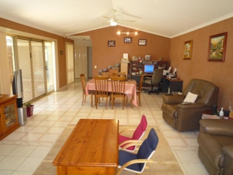 6 Geranium Court, Eight Mile Plains QLD 4113