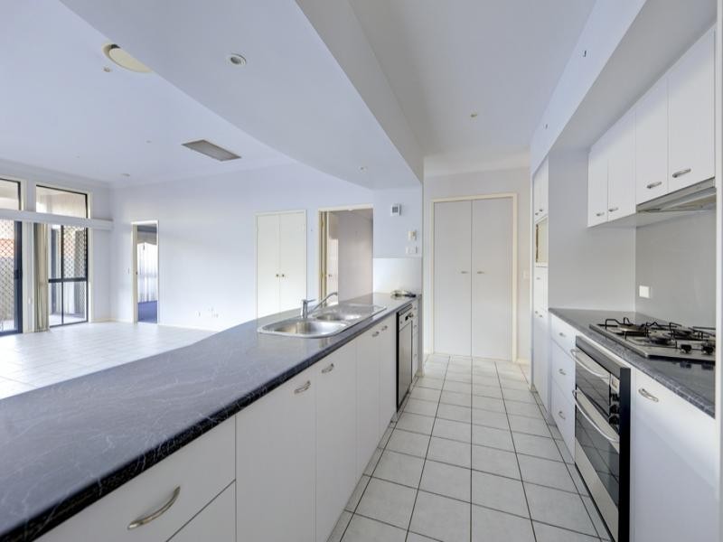 42 Brookvale Drive, Underwood QLD 4119