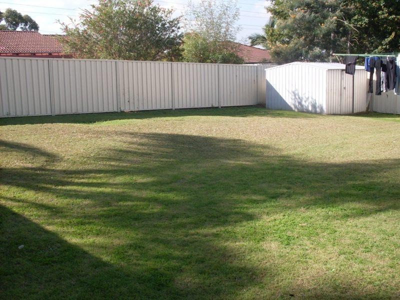 8 Curzon Street, Browns Plains QLD 4118