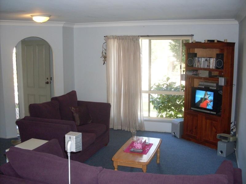 8 Curzon Street, Browns Plains QLD 4118