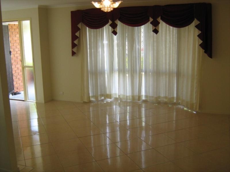 110 Pinelands Road, Sunnybank Hills QLD 4109