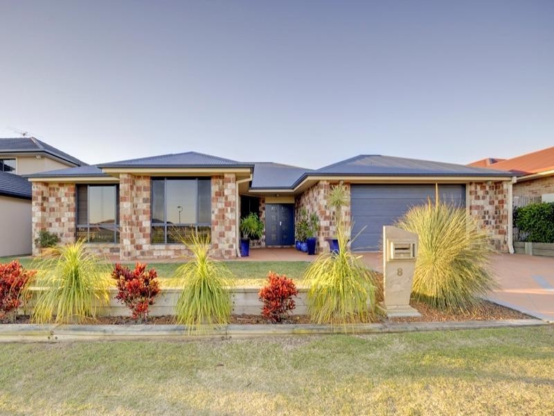 8 Lily Circuit, Kuraby QLD 4112