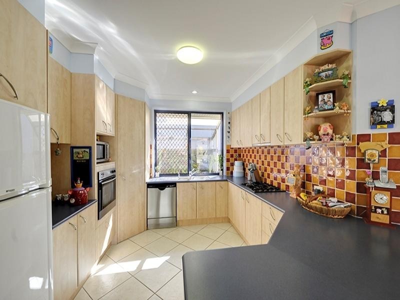 8 Lily Circuit, Kuraby QLD 4112