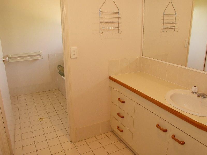 120 Chester Road, Eight Mile Plains QLD 4113