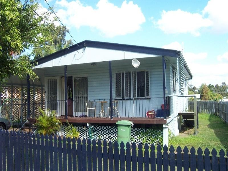27 Pamela Crescent, Woodridge QLD 4114