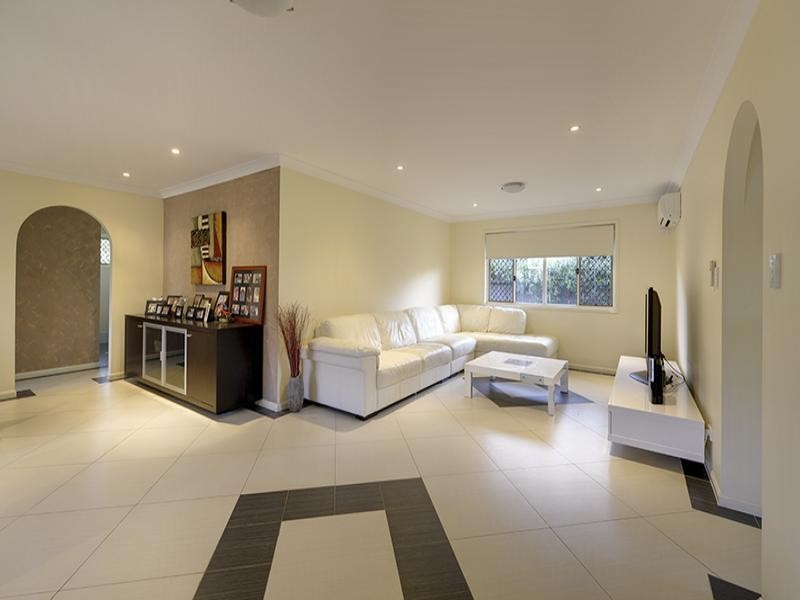 27 Pengam Street, Kuraby QLD 4112